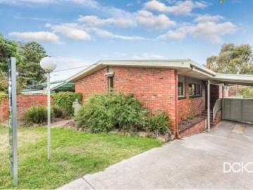 8 Thunder Street North Bendigo VIC