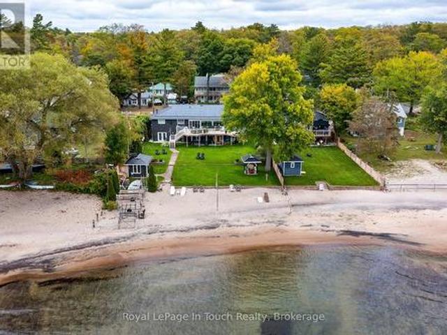 8 Tiny Beaches Road S, Tiny, ON, L0L 2J0 Luxury House for sale | Listing ID S13776 | Royal LePage Carriage Trade Luxury Properties