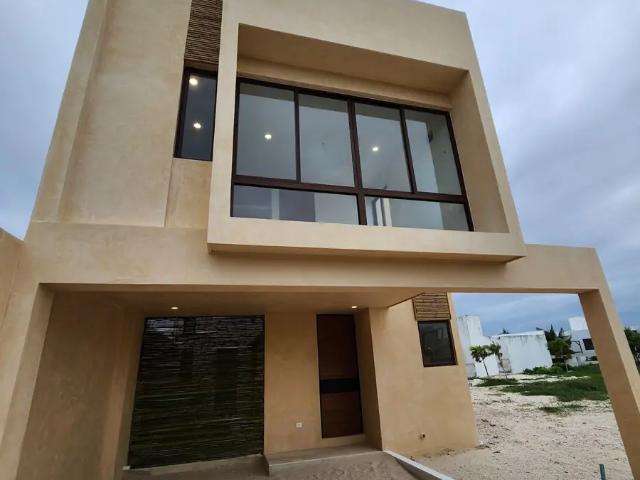 8 TOWNHOUSES A 100 METROS DEL MAR EN SAN BENITO, YUCATAN