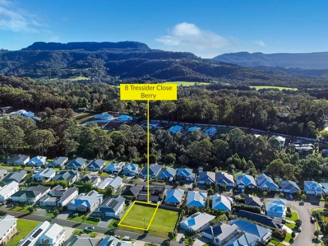 8 Tressider Close, Berry The perfect blank canvas in a prime location!