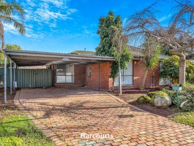 8 Trotting Place, Epping, VIC 3076