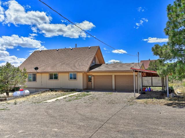 8 Troxel Lane