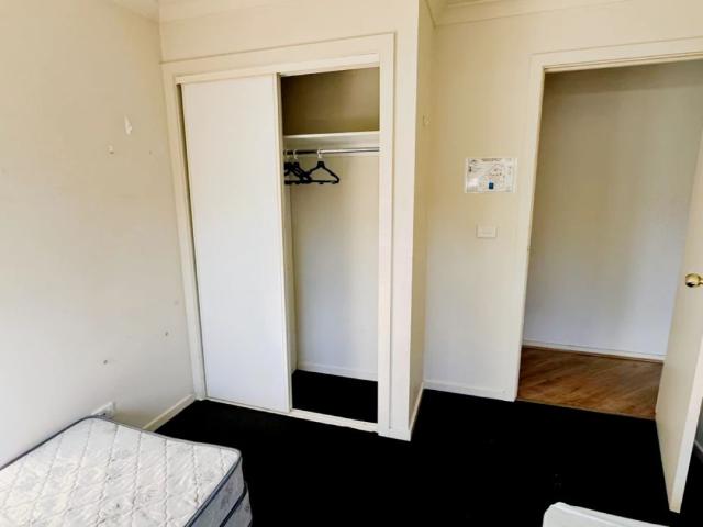 8 Uganda Street, Melbourne