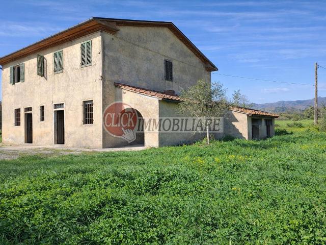 8 vani 300mq