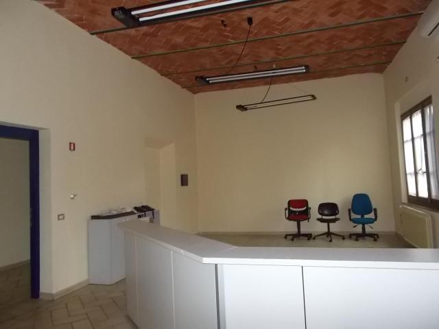 8 vani 300mq