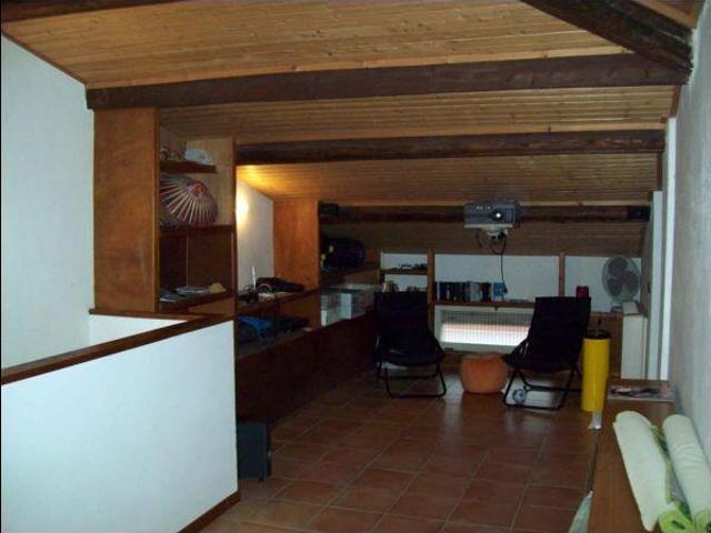 8 vani 330mq