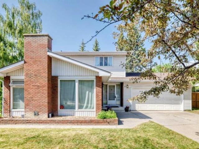 8 Varsdale Place Nw, Calgary, AB, T3A 0G7 house for sale | Listing ID A2350 | Royal LePage