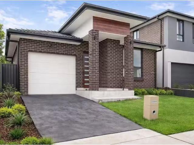 8 Venda Street, Austral House for rent Listed by Rental Team of