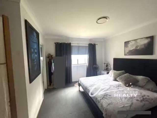 8 Wullun Close, Sanctuary Point House for rent Listed by Leas.