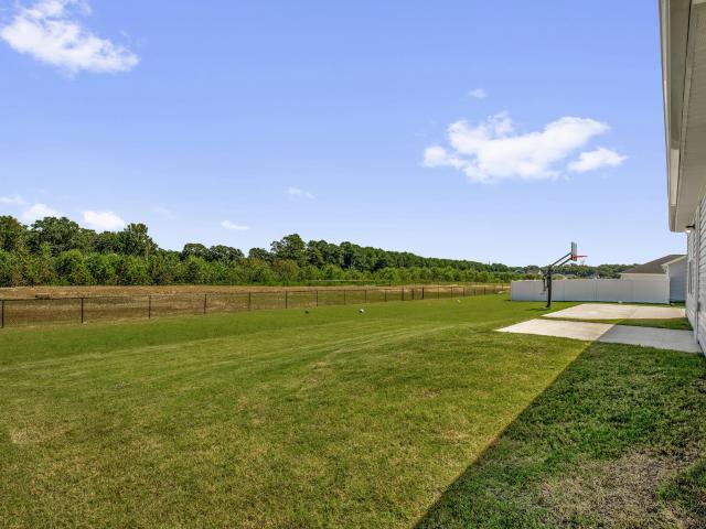 8 W Emily Gardens Drive