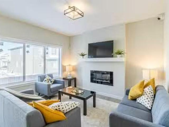 8 Waterford Manor, Chestermere, AB, T1X 2T9 house for sale.