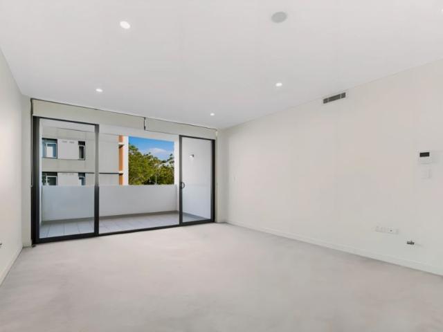 8 Waterview Drive, Sydney