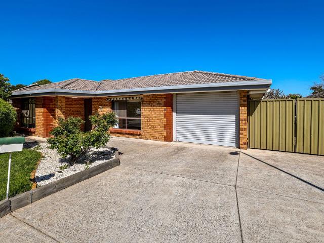 8 Windsor Court, Morphett Vale, SA 5162