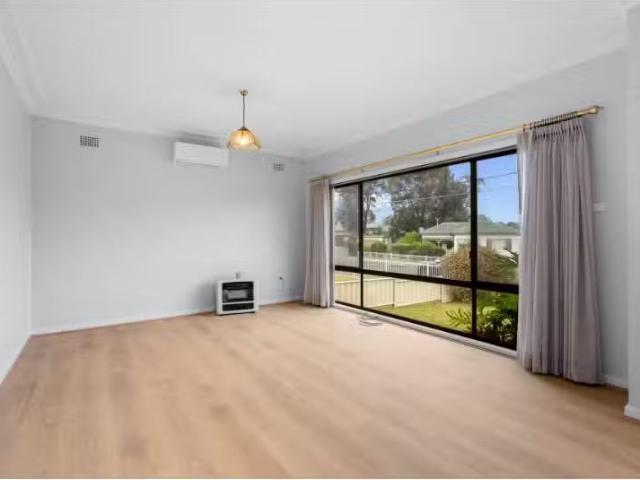 8 Wiruna Street, Blacktown House for rent Listed by Rajesh Ba.
