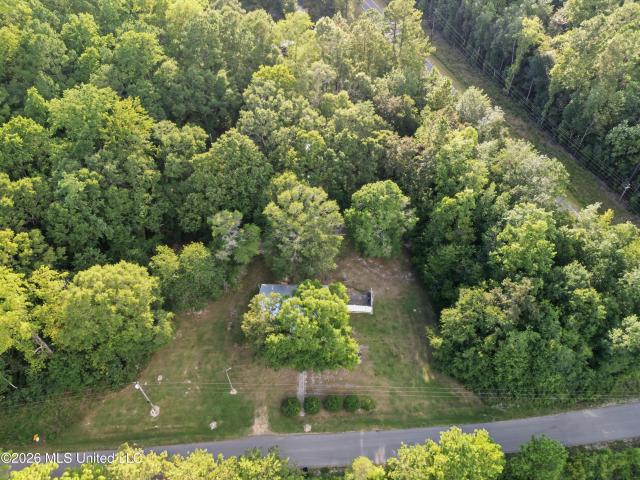 8 Woods Road
