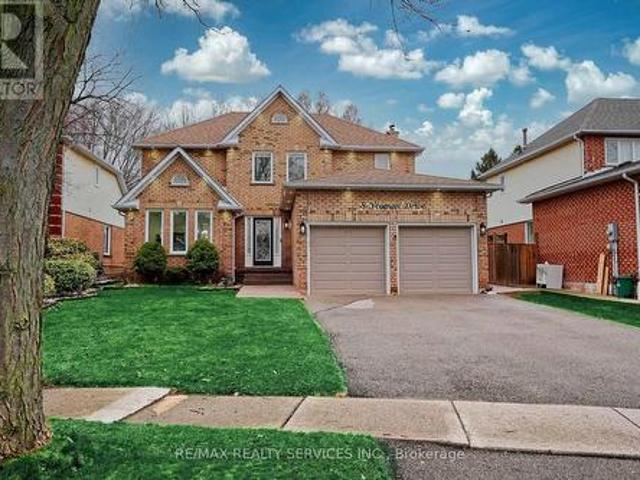 8 Yeoman Drive, Brantford, ON, N3R 7S8 house for sale | Listing ID X13467 | Royal LePage