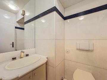 8 Zimmer, 216 m², 1. Stock