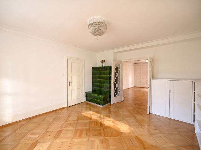 8 Zimmer, 217 m²