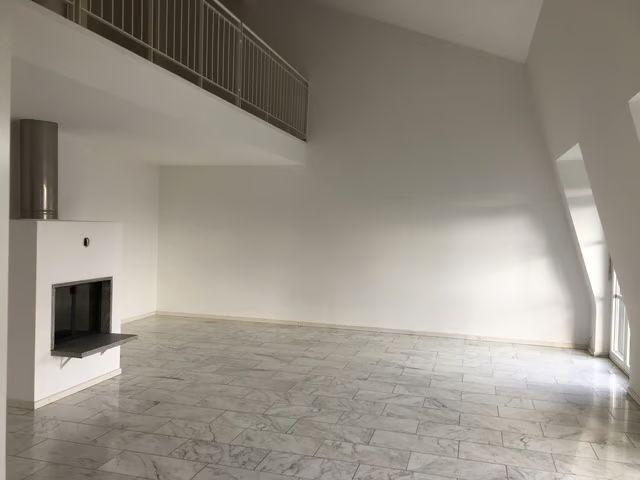 8 Zimmer, 237 m², 4. Stock