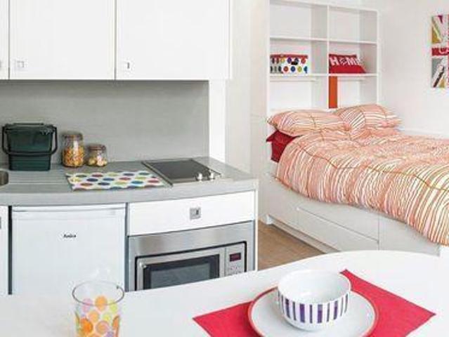 8 10 Colston Avenue, Bristol BS1 Studio to rent £1,473 pcm £340 pw