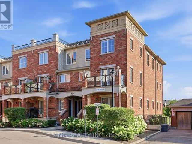 8 35 Hays Boulevard, Oakville, ON, L6H 0J1 townhouse for sale | Listing ID W13657 | Royal LePage