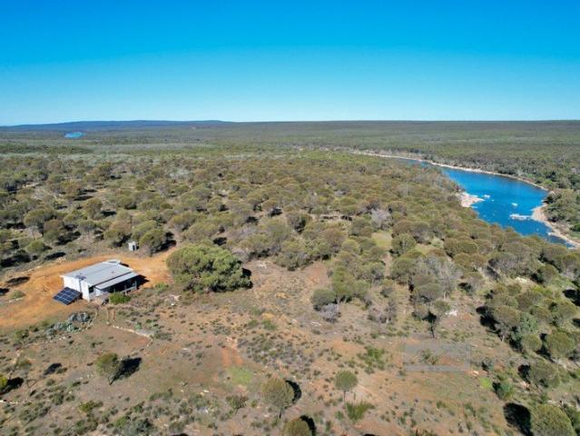 8.3 HA of Off Grid Lifestyle