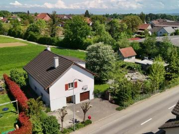 8.5 Zimmer Einfamilienhaus mit grosszügigem Umschwung in Mattwil