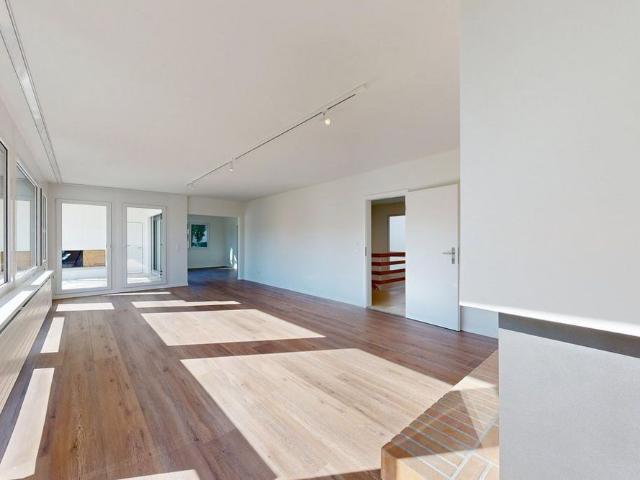 8.5 Zimmer, 240 m²