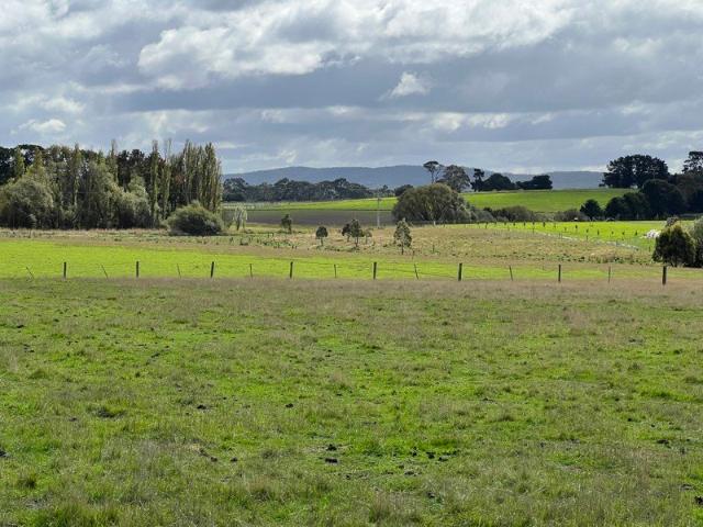 8.5ha 21 Acres with Planning Permit