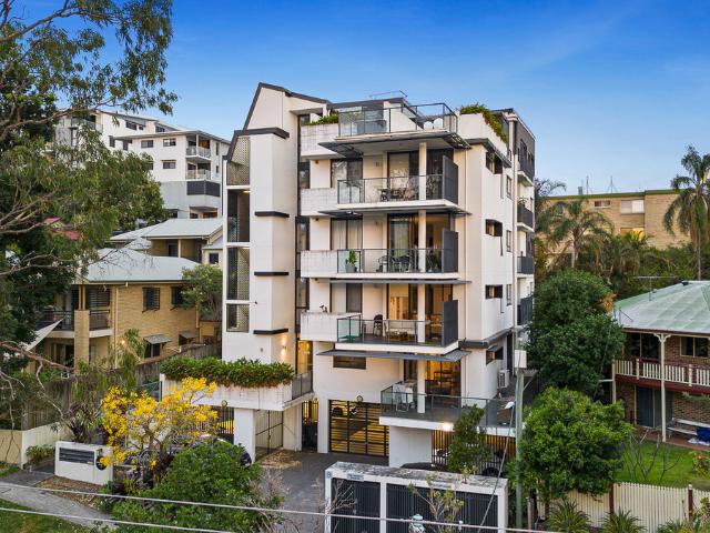 8 / 62 York Street, Indooroopilly QLD 4068