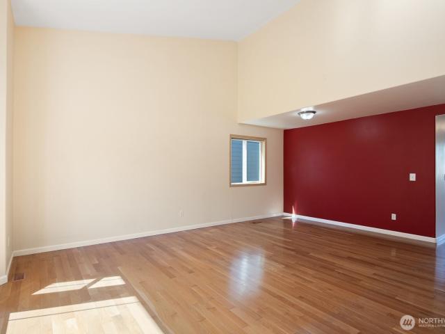 8 80th Drive NE