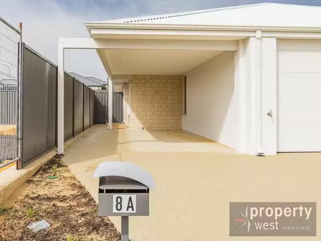 8A Biriwal Way, Yanchep, WA 6035