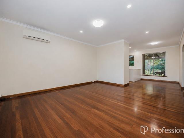 8A Dorset StreetKallaroo WA 6025, Australia