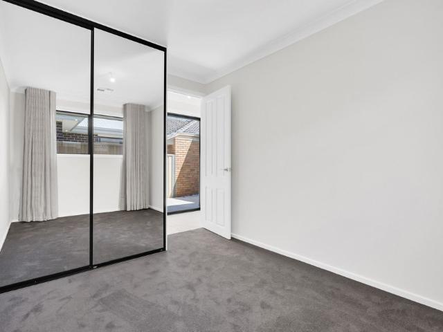 8A Dunbarton Street, Windsor Gardens SA 5087