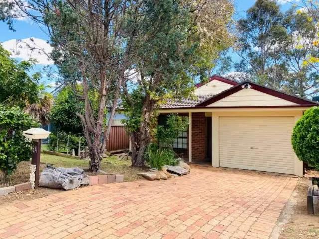 8A Falstaff Place, Rosemeadow House for rent Listed by Claire.