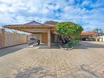 8A Hanover Place Waterford WA 6152