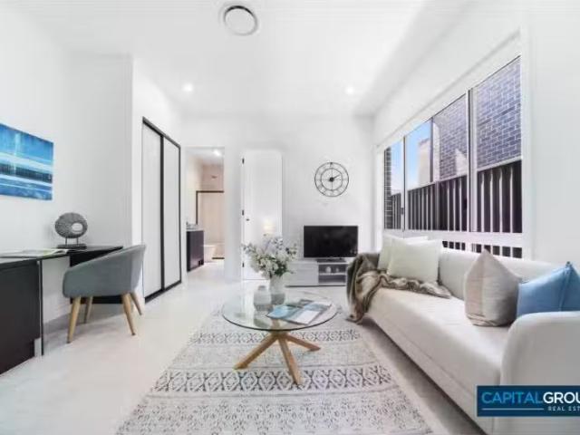 8A Hungerford Street, Catherine Field House for rent Listed b.