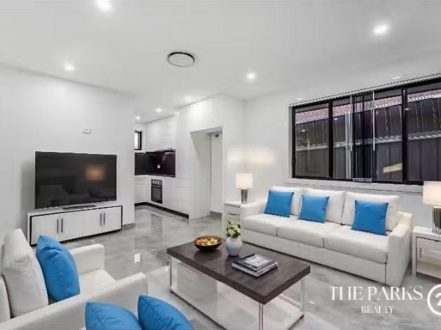 8a Moonbi Close, Greenfield Park House for rent Listed by Mar.