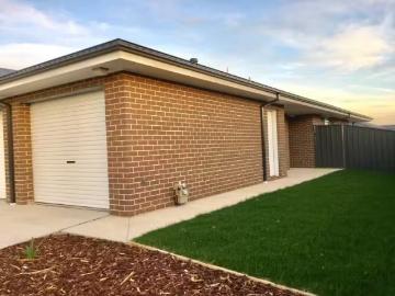 8a Paddlesteamer Court, THURGOONA Townhouse for rent Listed b.