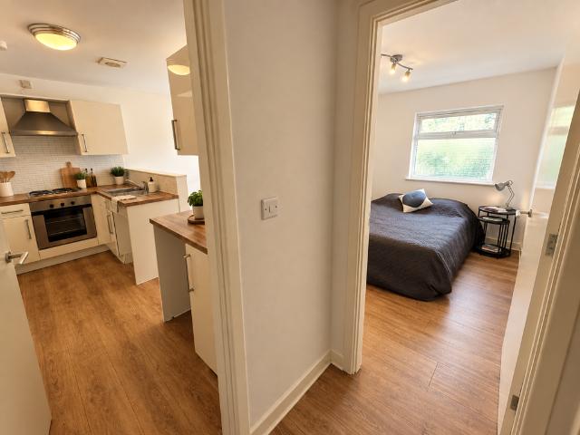 8a Sandhurst Road, Leicester LE3 1 bed flat to rent £725 pcm £167 pw