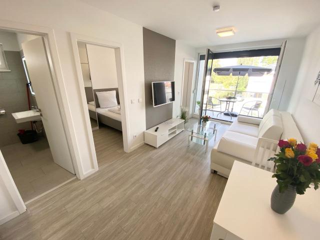 8B new 2 room apartment with balcony only 5.4 km from Alexanderplatz/free wifi, Berlin Amsterdam Apartments for Rent