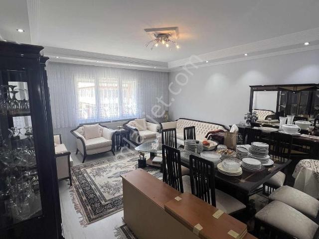 8eylül Mahallesi Kirazlı Caddesi Üzerinde Geniş 3+1 Daire