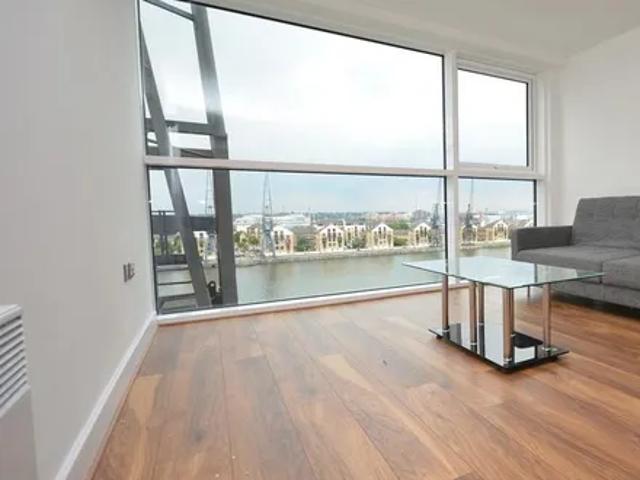 8slices Pizzeria, ExCeL Marina, London, E16 1AT, United Kingdom | 1 bed apartment for rent #134396384 | Rentberry