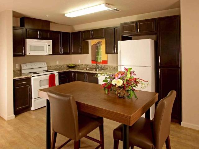 8th and Wake Student Housing 4 Bedroom Apartment for Rent at 1440 Wake Forest Dr, Davis, CA 95616 Central Davis