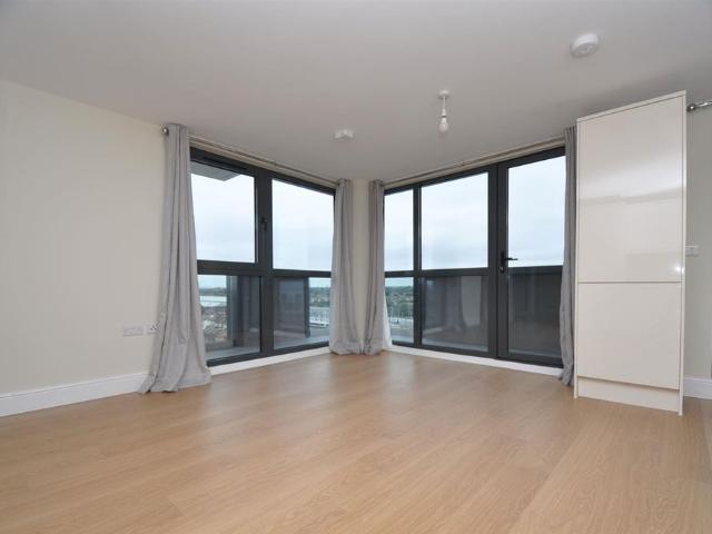 8th floor Charter House, 450 High Road, Ilford IG1