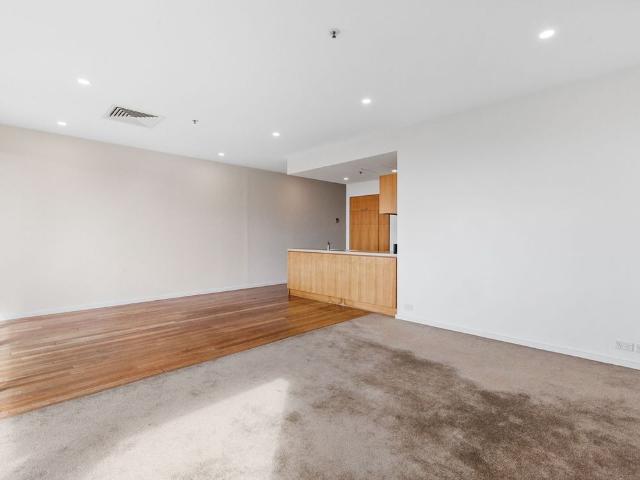9/3 4 South Esplanade, Glenelg