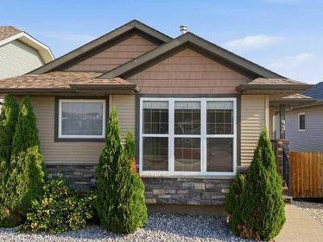 93 Valley Crescent, Blackfalds, AB, T4M 0J7 house for sale | Listing ID A2334 | Royal LePage