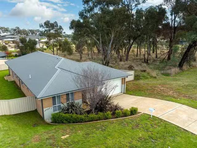 93 William Maker Drive, Orange, NSW 2800