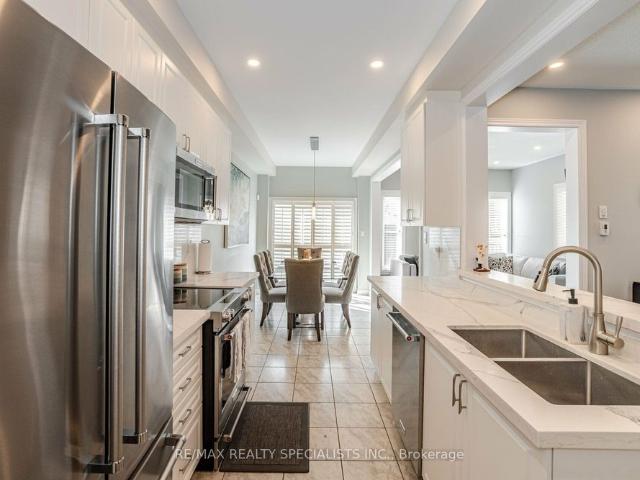 93 Yardley Crescent, Brampton