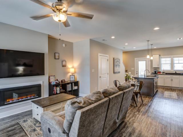 93 English Commons Drive